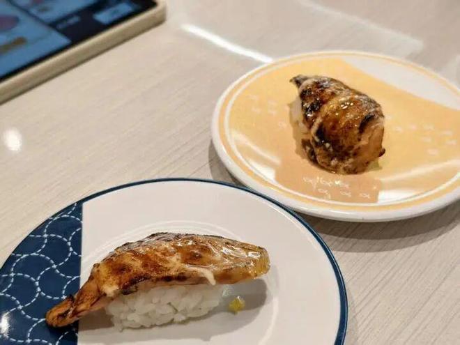 ！杭州年轻人扎堆“传送带”今年开一家火一家PG麻将胡了排队2小时就为一口8块钱的它(图10)